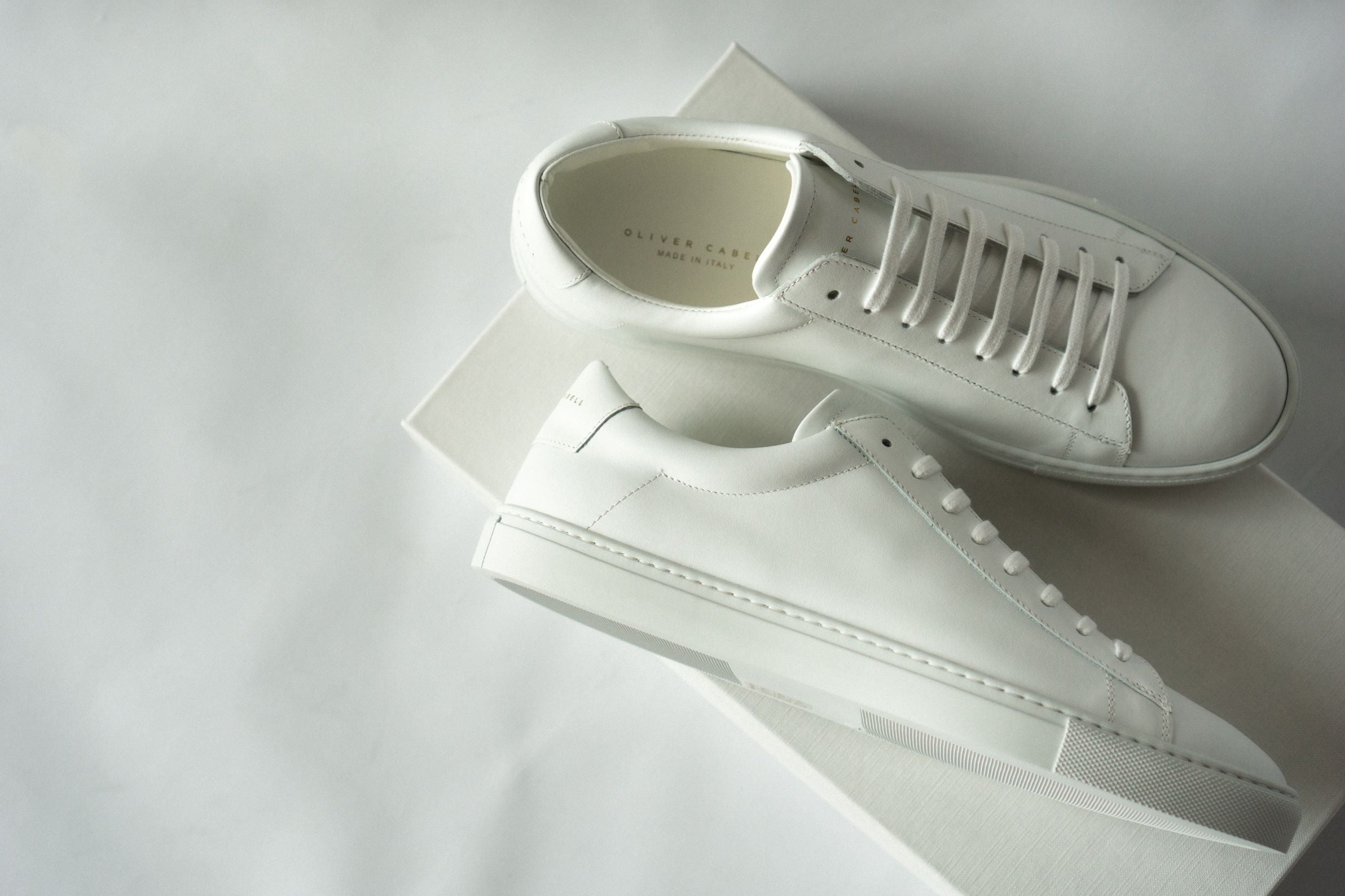 Minimalist Kicks: 2021’s Best White Sneakers for Men