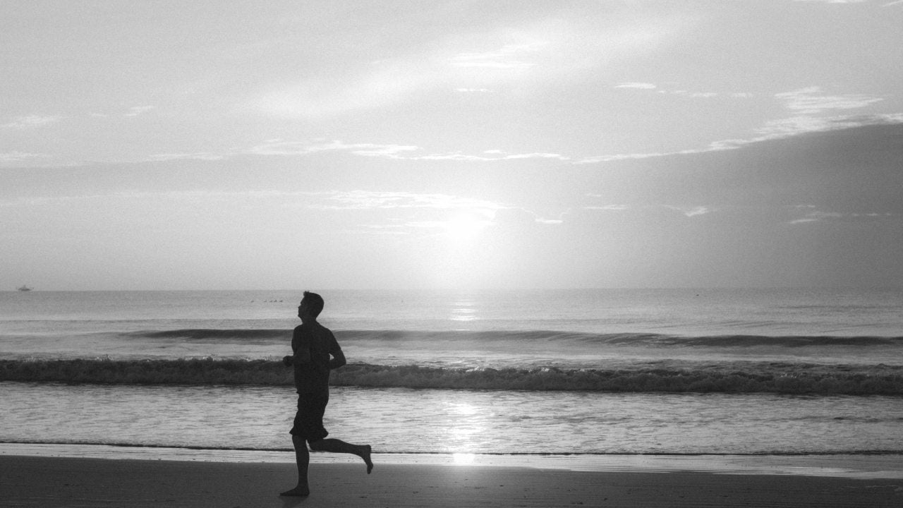 walking barefoot for health benefits