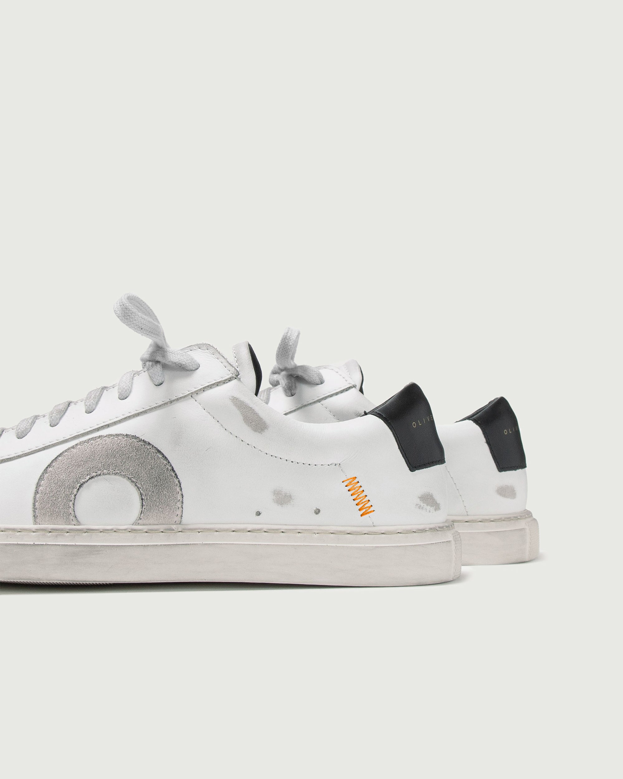 Low 1 | Tigger