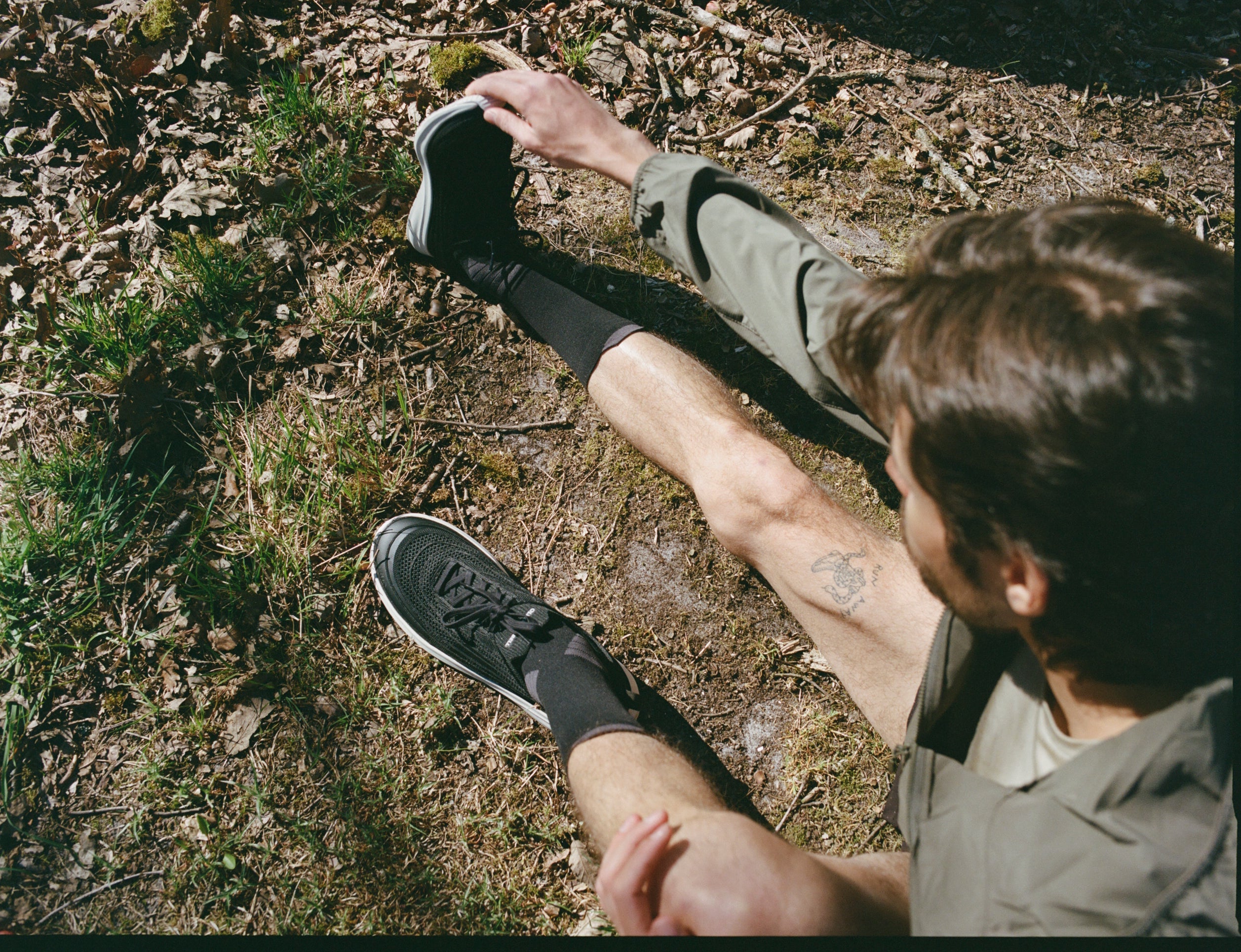 How to Stretch the Bottom of Your Foot (and Relieve Pain)