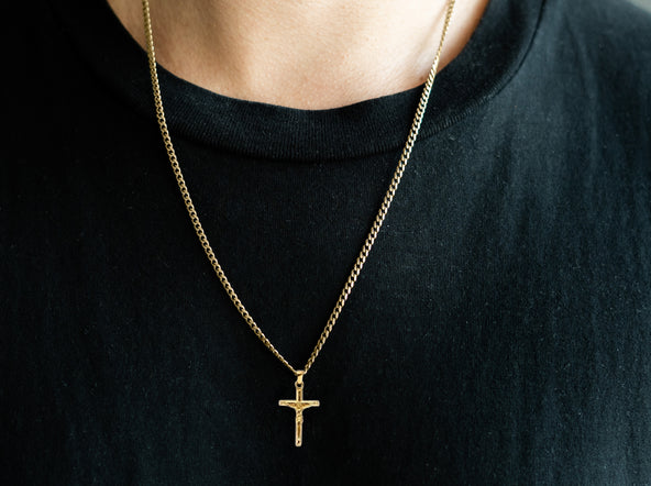 What Does a Cross Pendant Say About You?