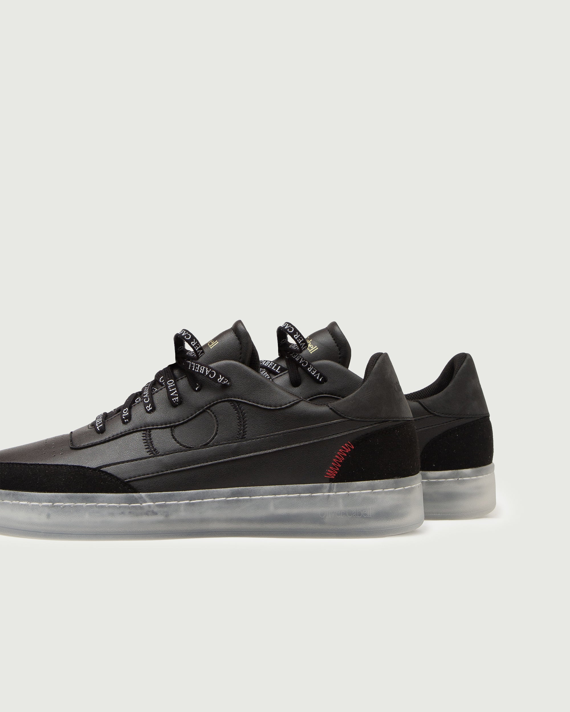 Vegan 581 | Black Ghost – Oliver Cabell