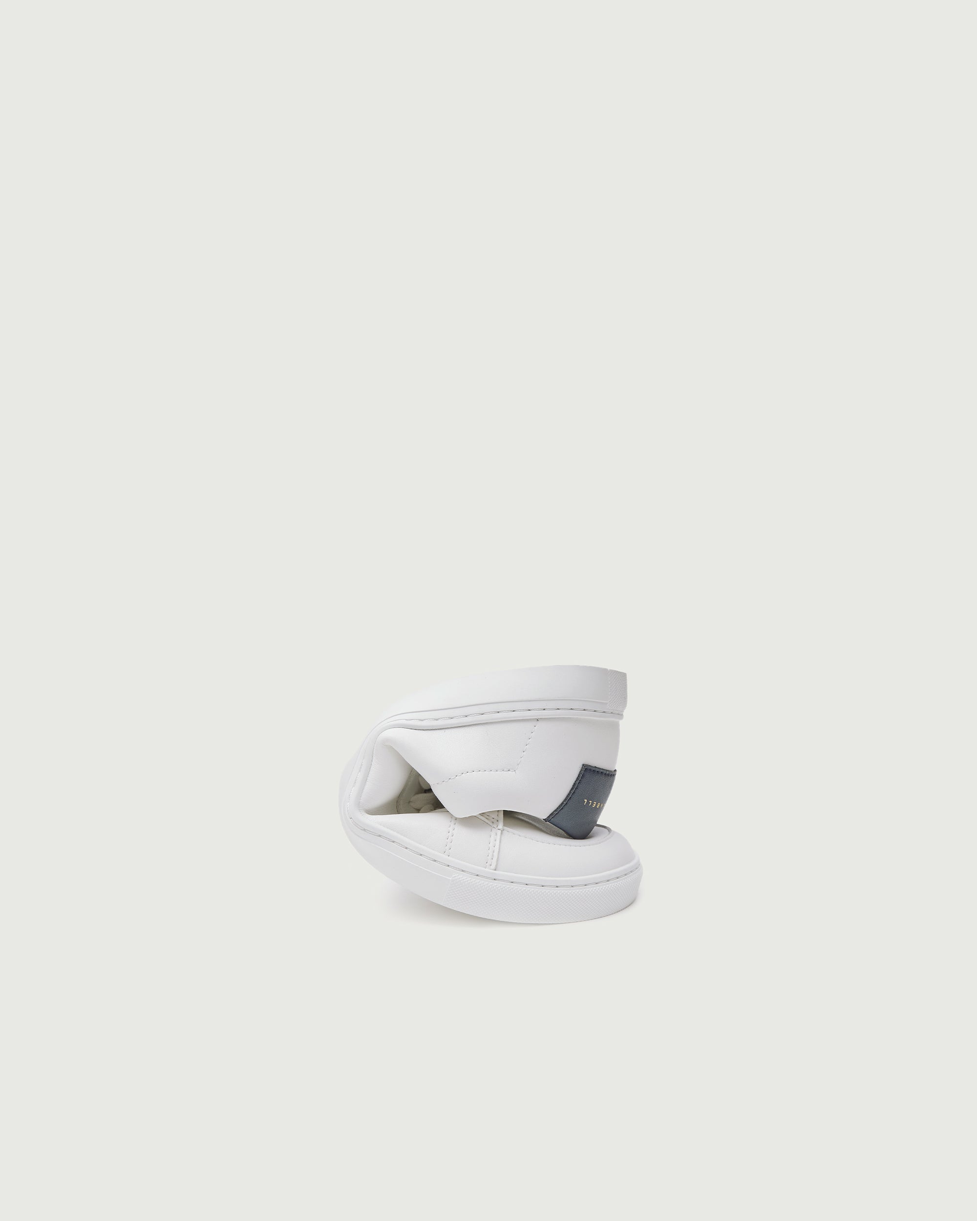Low 1 | Ocean (Barefoot)