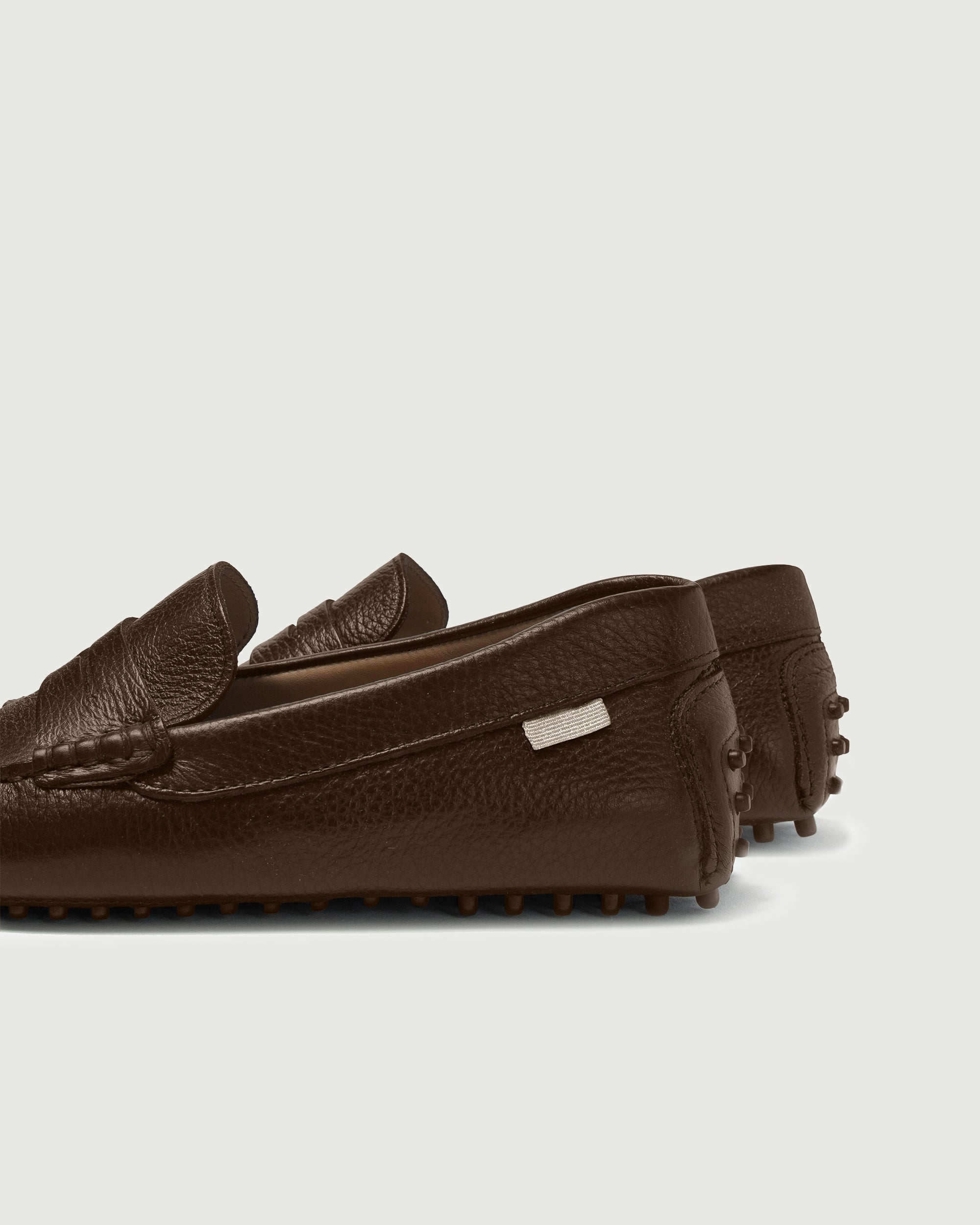 Driver | Chocolate Pebbled – Oliver Cabell