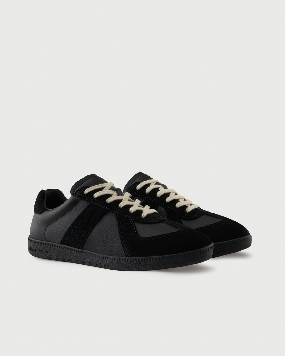 GAT | Black / Black