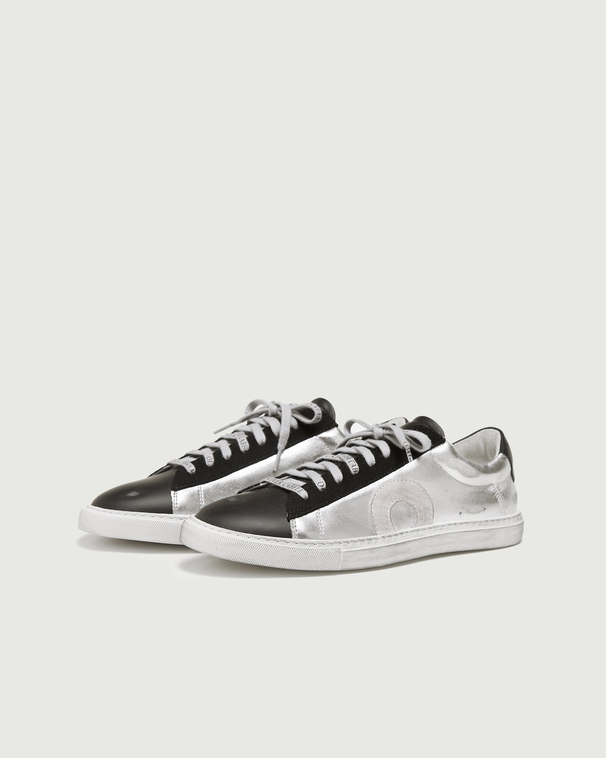 Low 1 | Ivy – Oliver Cabell