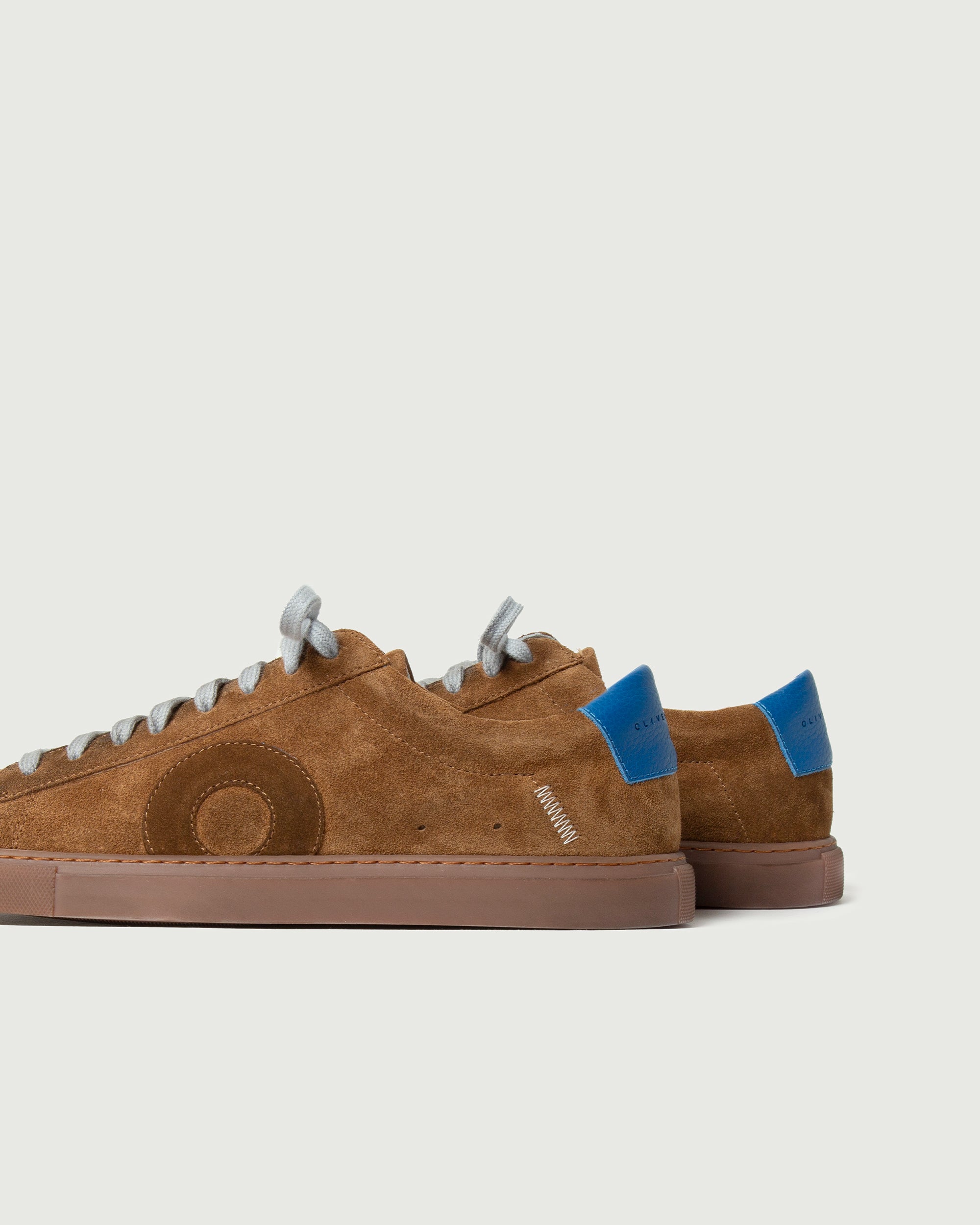 Low 1 | Military – Oliver Cabell