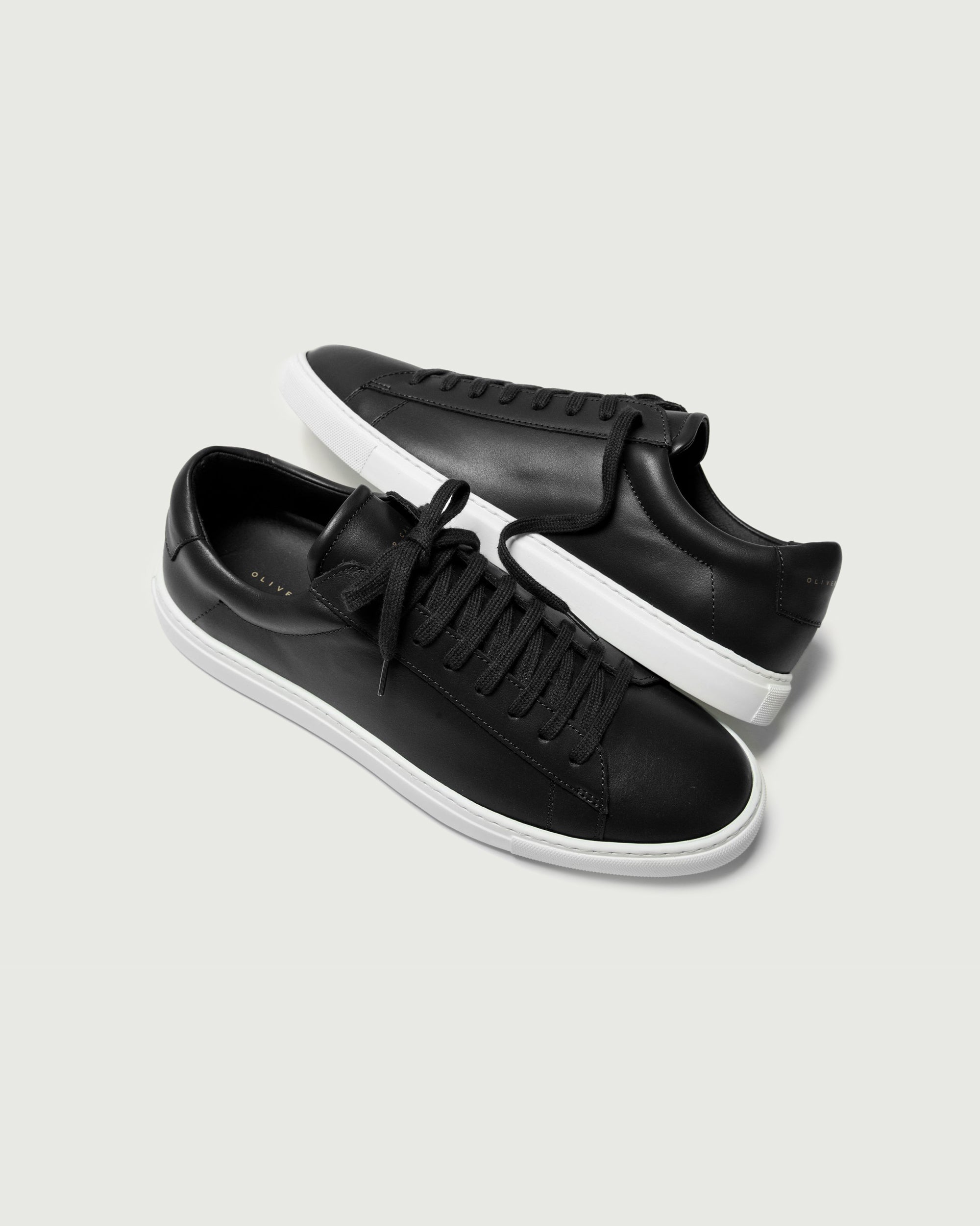 Low 1 | Black