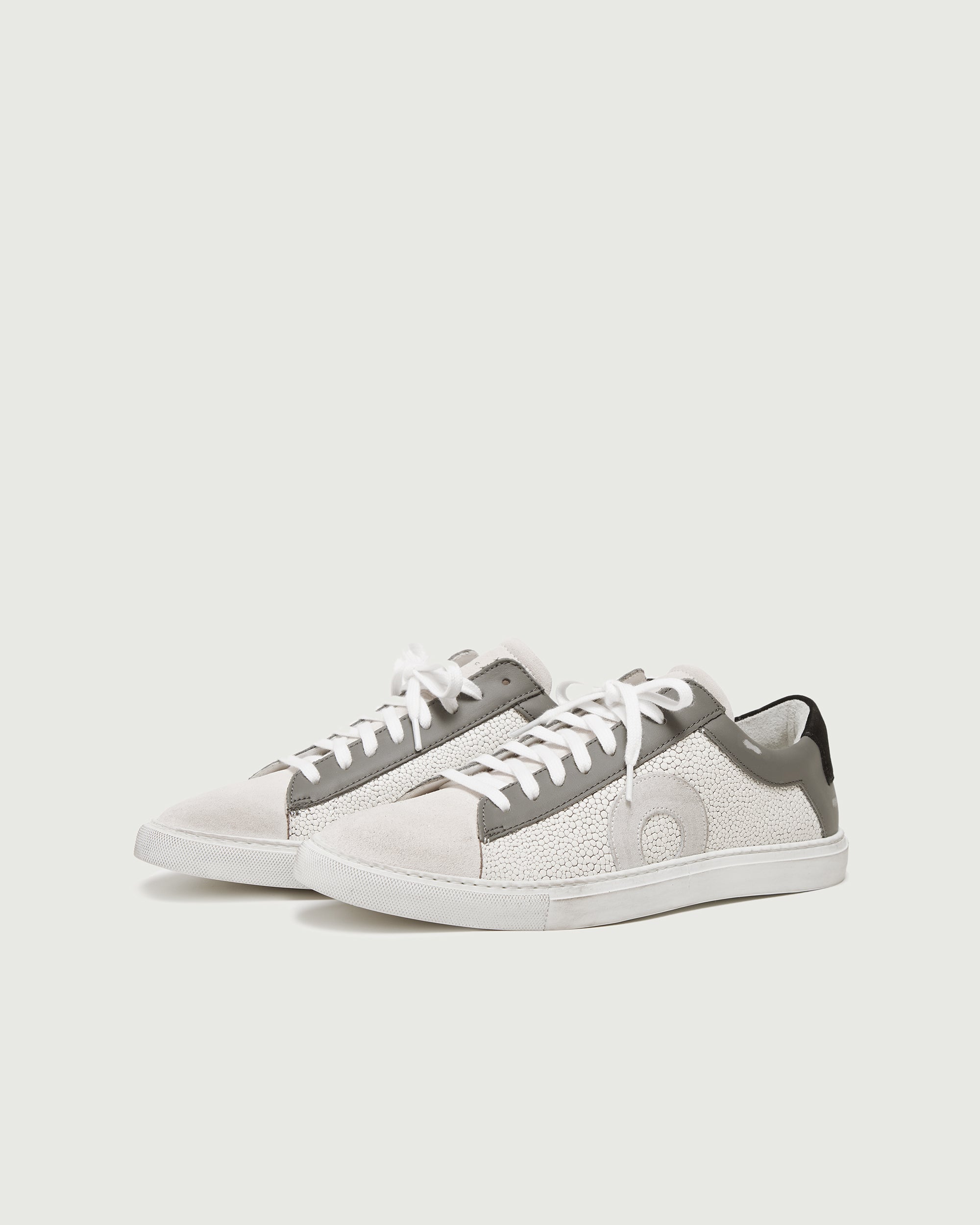 Low 1 | Stingray