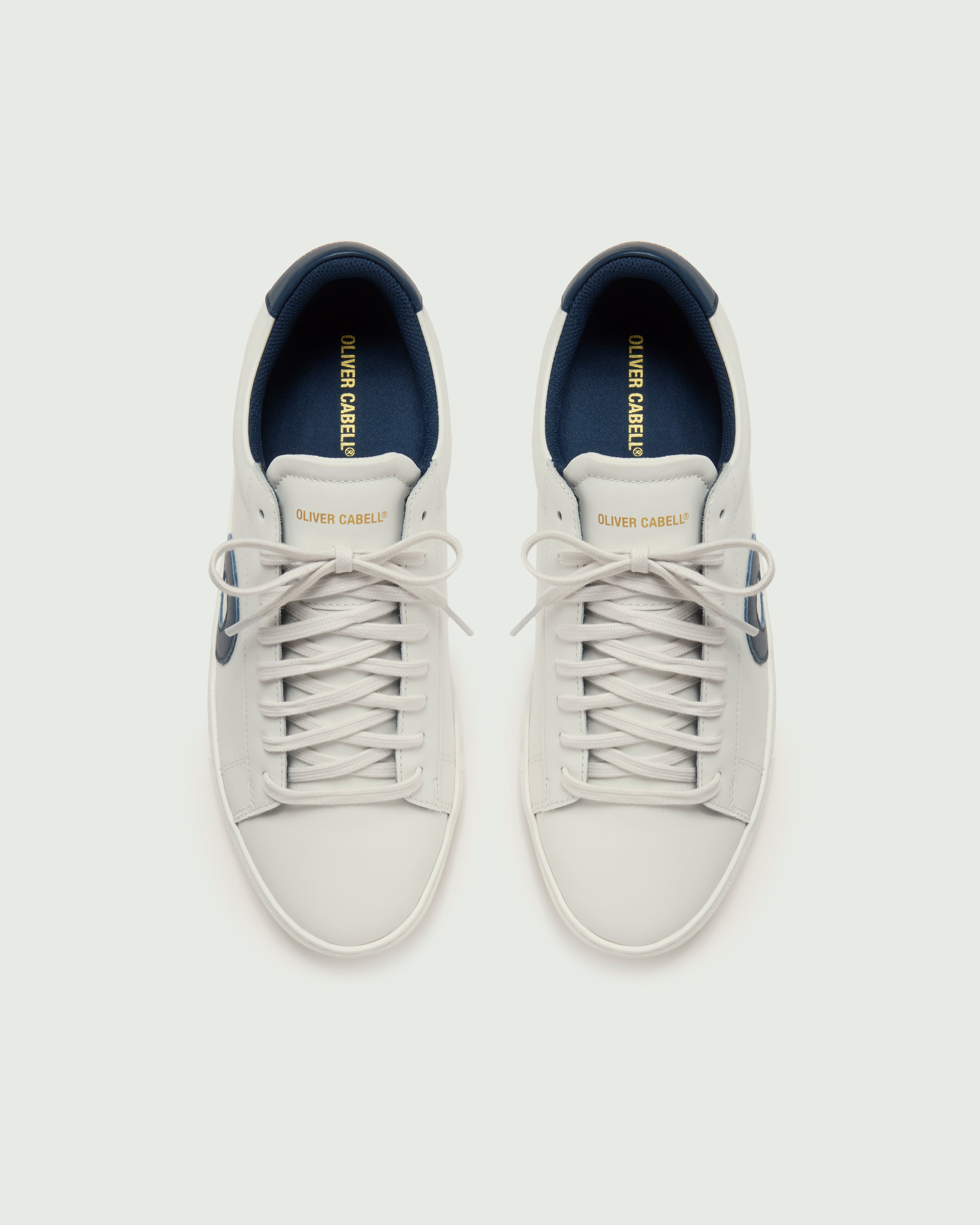 Low 1 | White / Navy (Orthopedic)